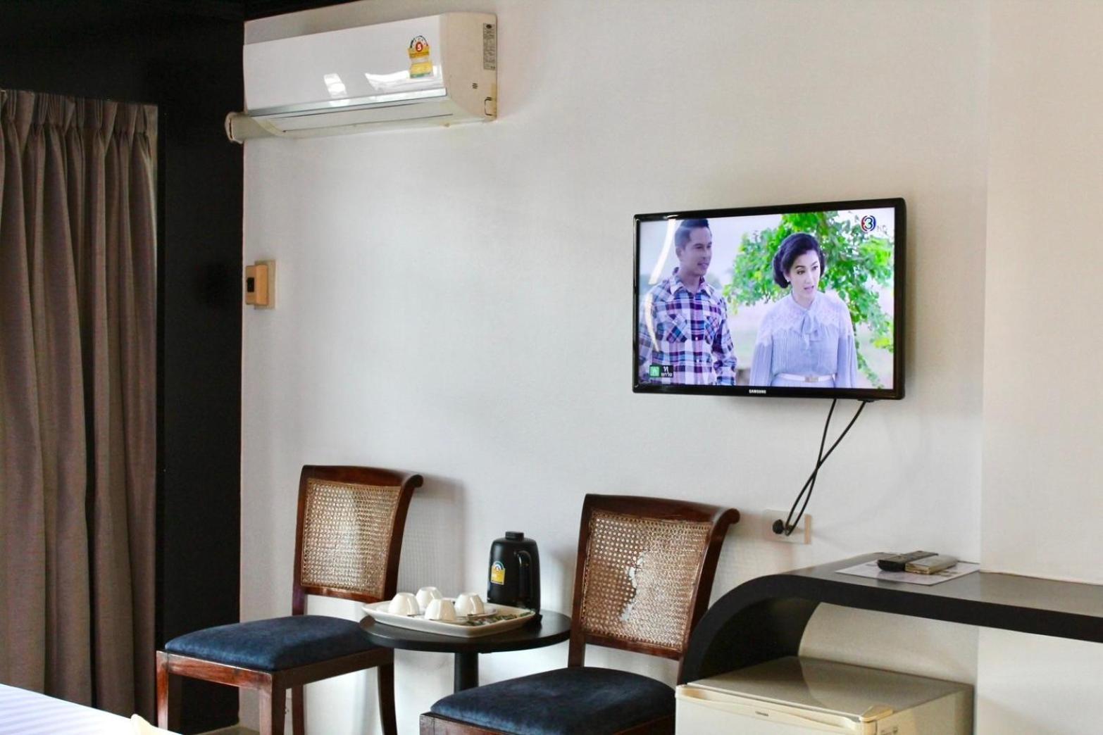S2 Hotel - Sha Plus Certified Bangsaen Екстериор снимка