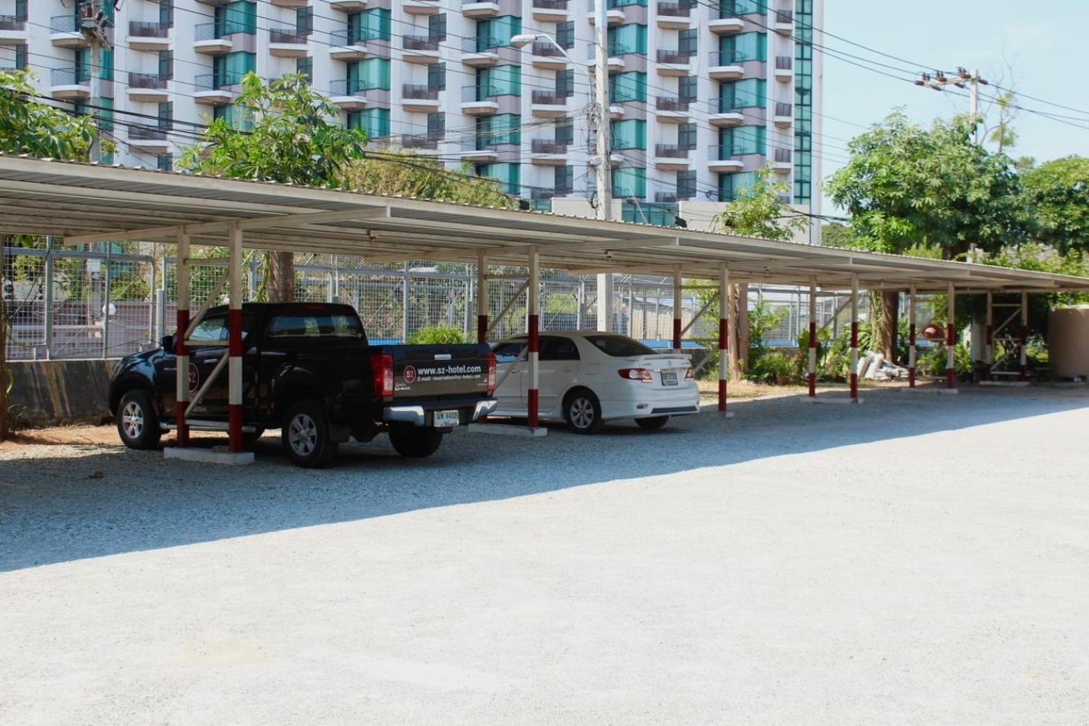 S2 Hotel - Sha Plus Certified Bangsaen Екстериор снимка